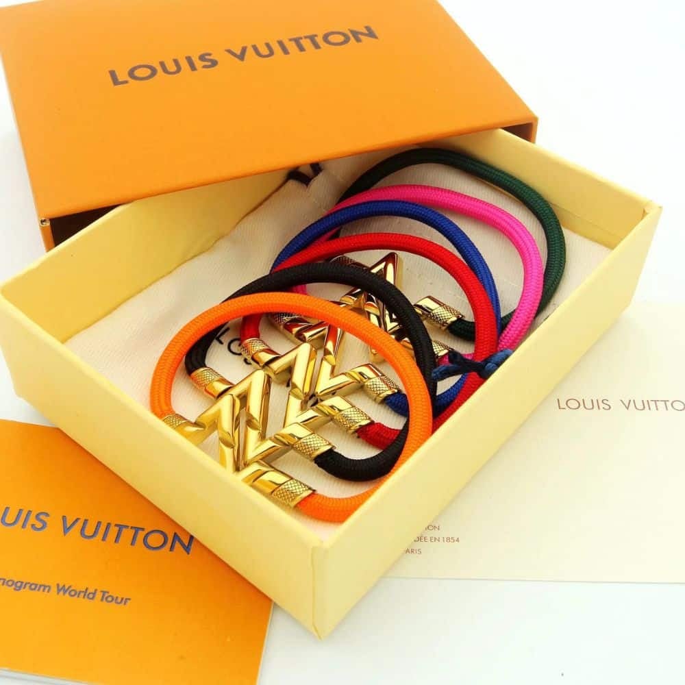Louis Vuitton LV Volt Upside Down Play Large Bracelet Yellow Gold Q05431