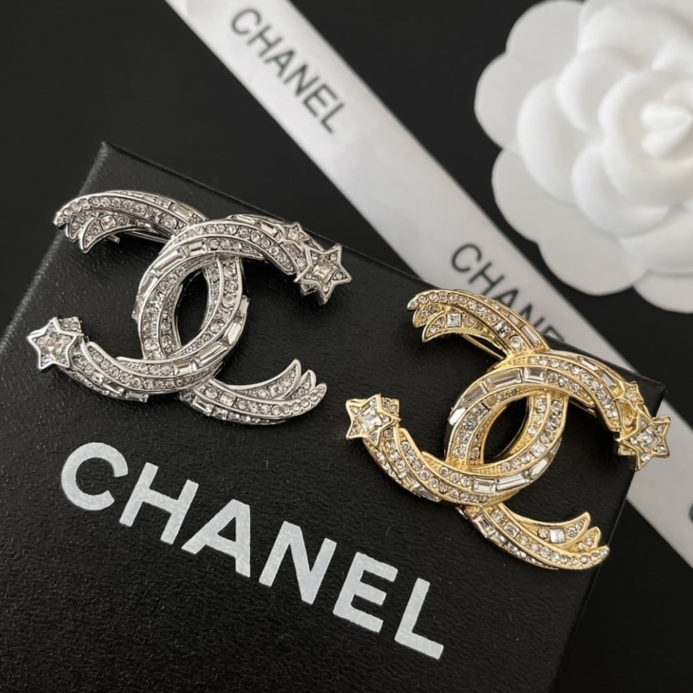 Chanel CC Brooch Gold with Stones and Two Stars