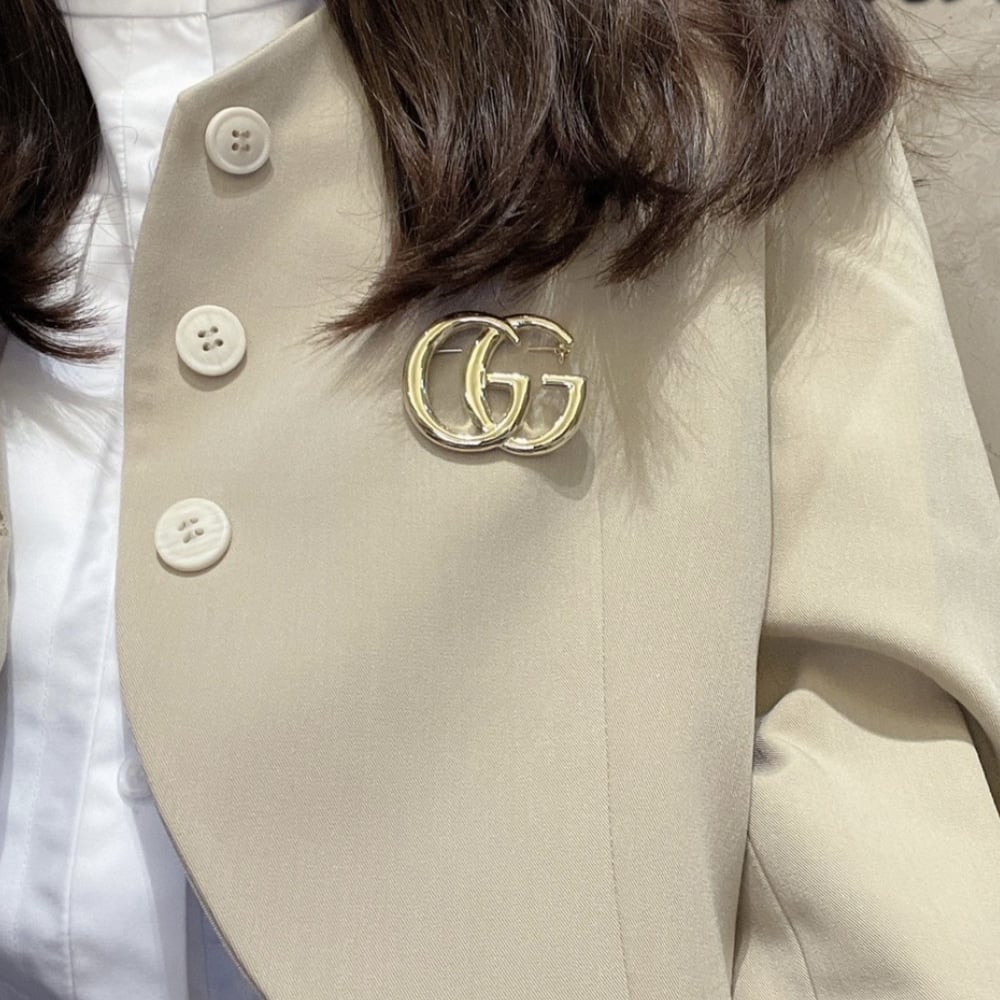 Gucci GG Brooch in Gold