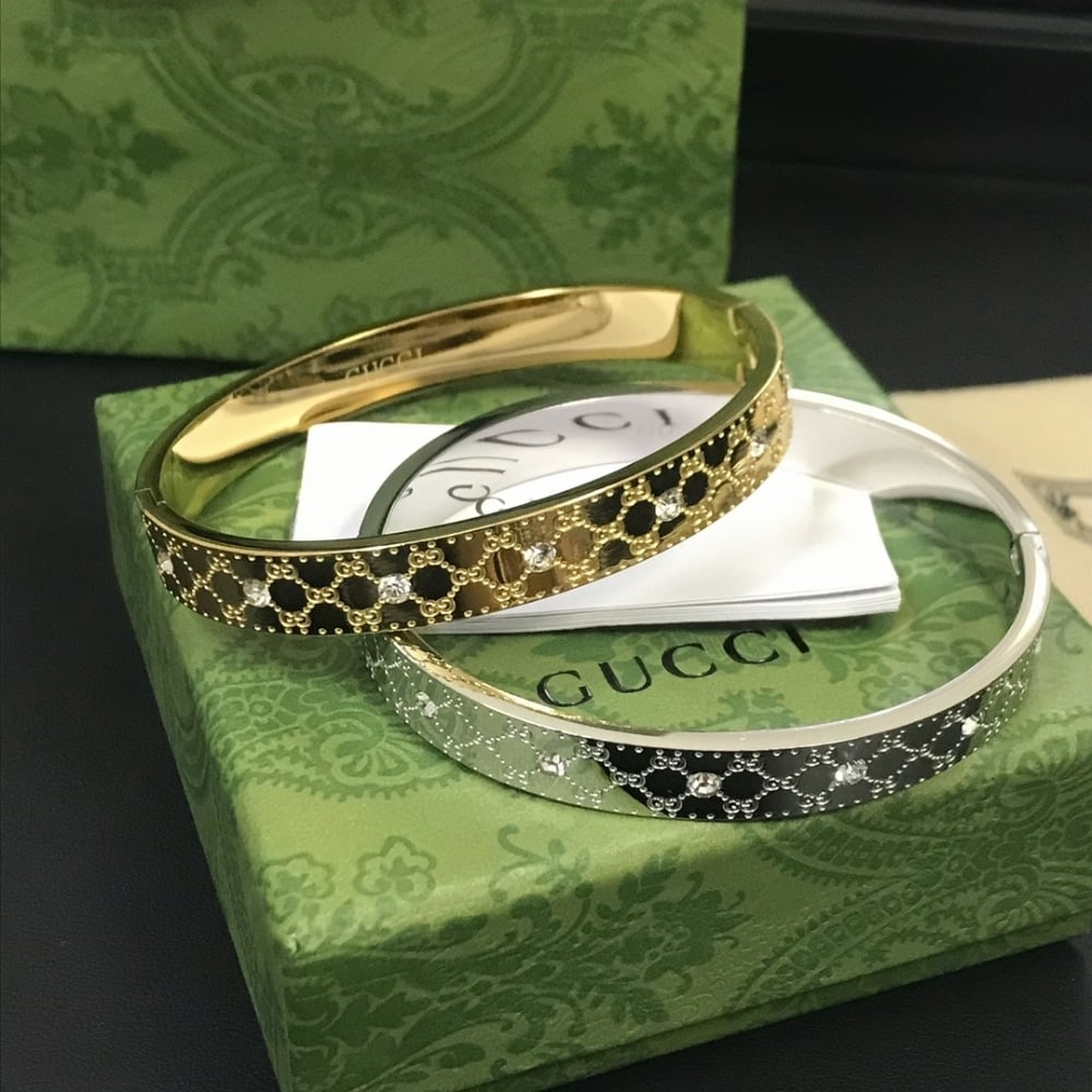 Gucci Cuff Bracelet Silver 8mm