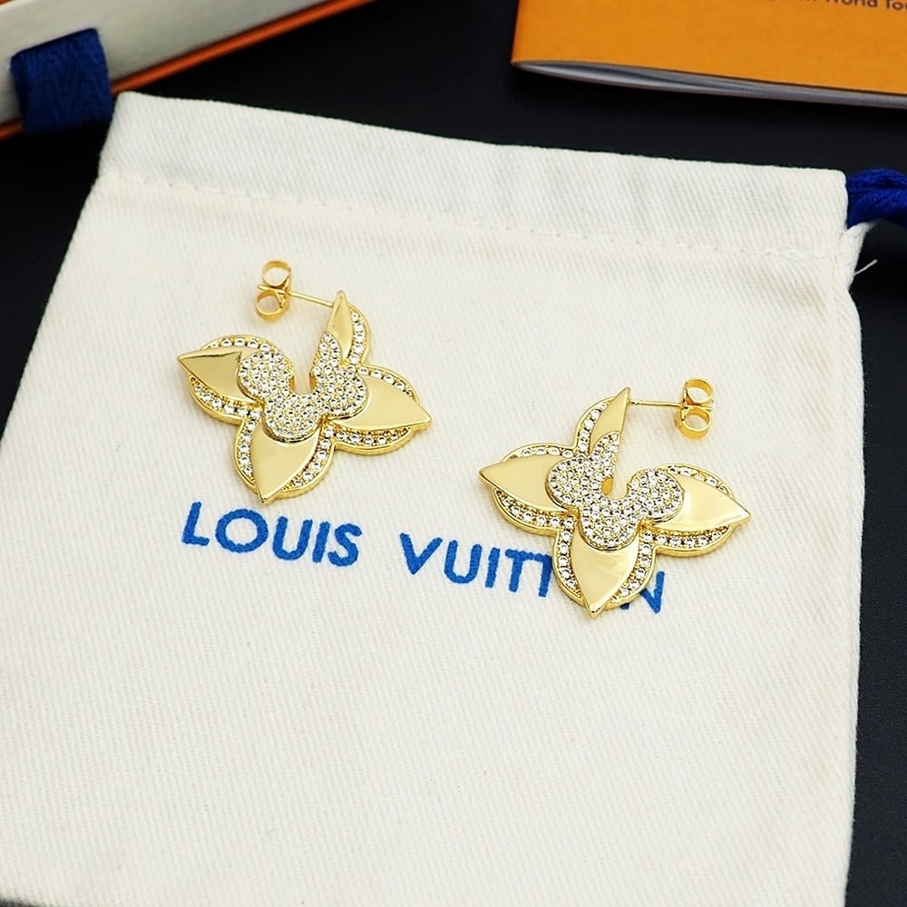Louis Vuitton LV Médaillon Earrings M01995