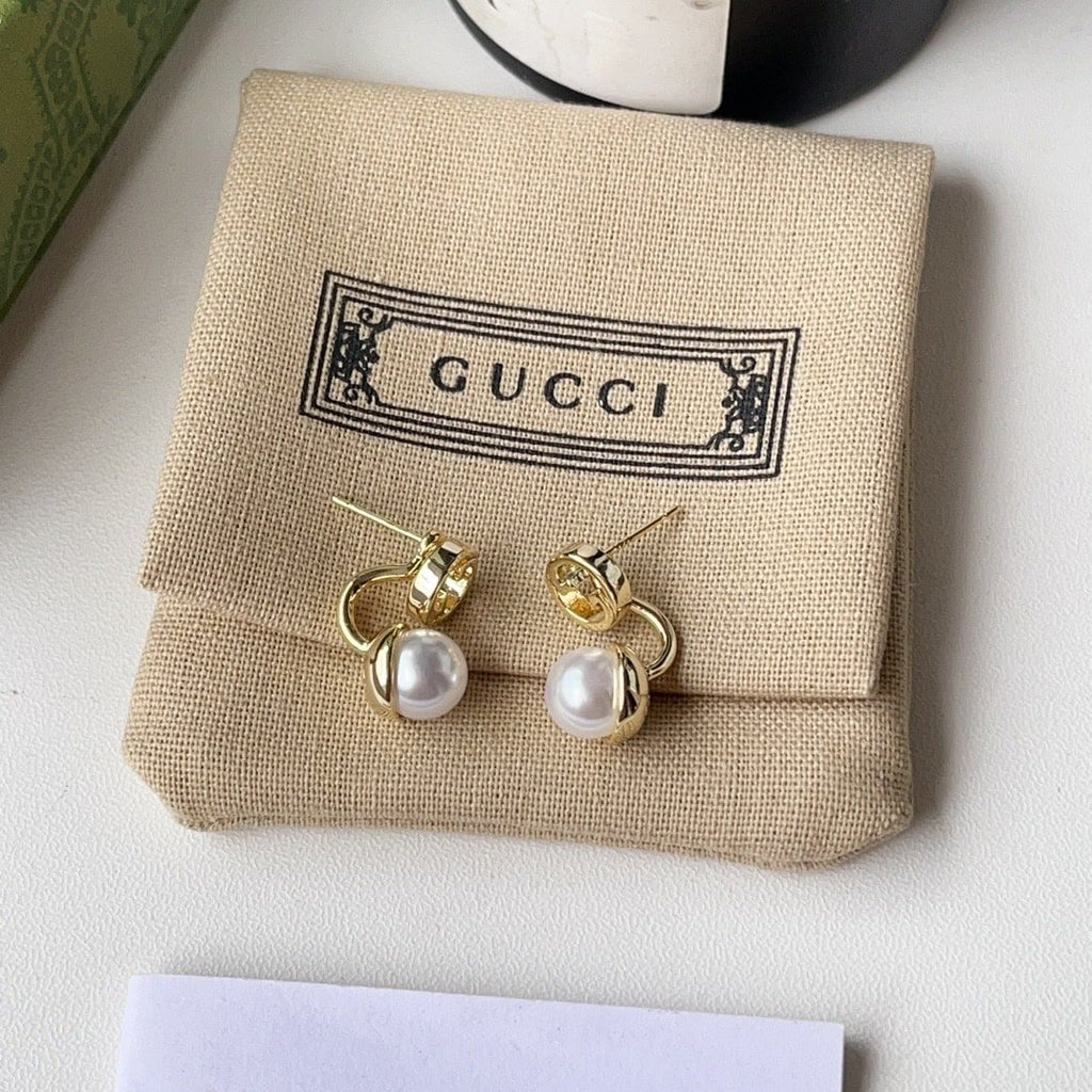 Gucci Blondie Resin Pearl Earrings In Gold 797497 JCF27 8062