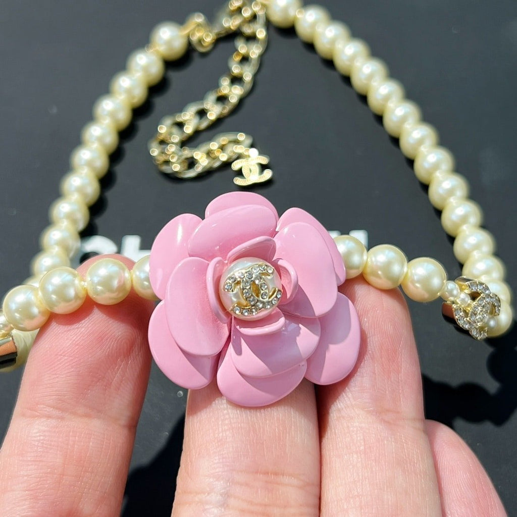 Chanel-Inspired Pearl & Camélia Flower Necklace