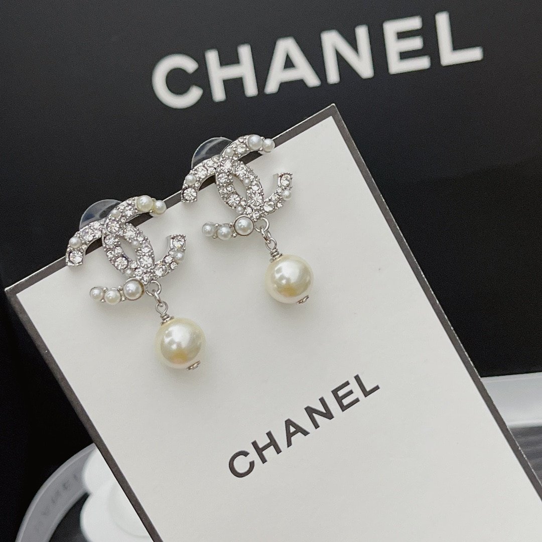 Chanel Silver-Tone Metal CC Pin Brooch with Faux Pearls