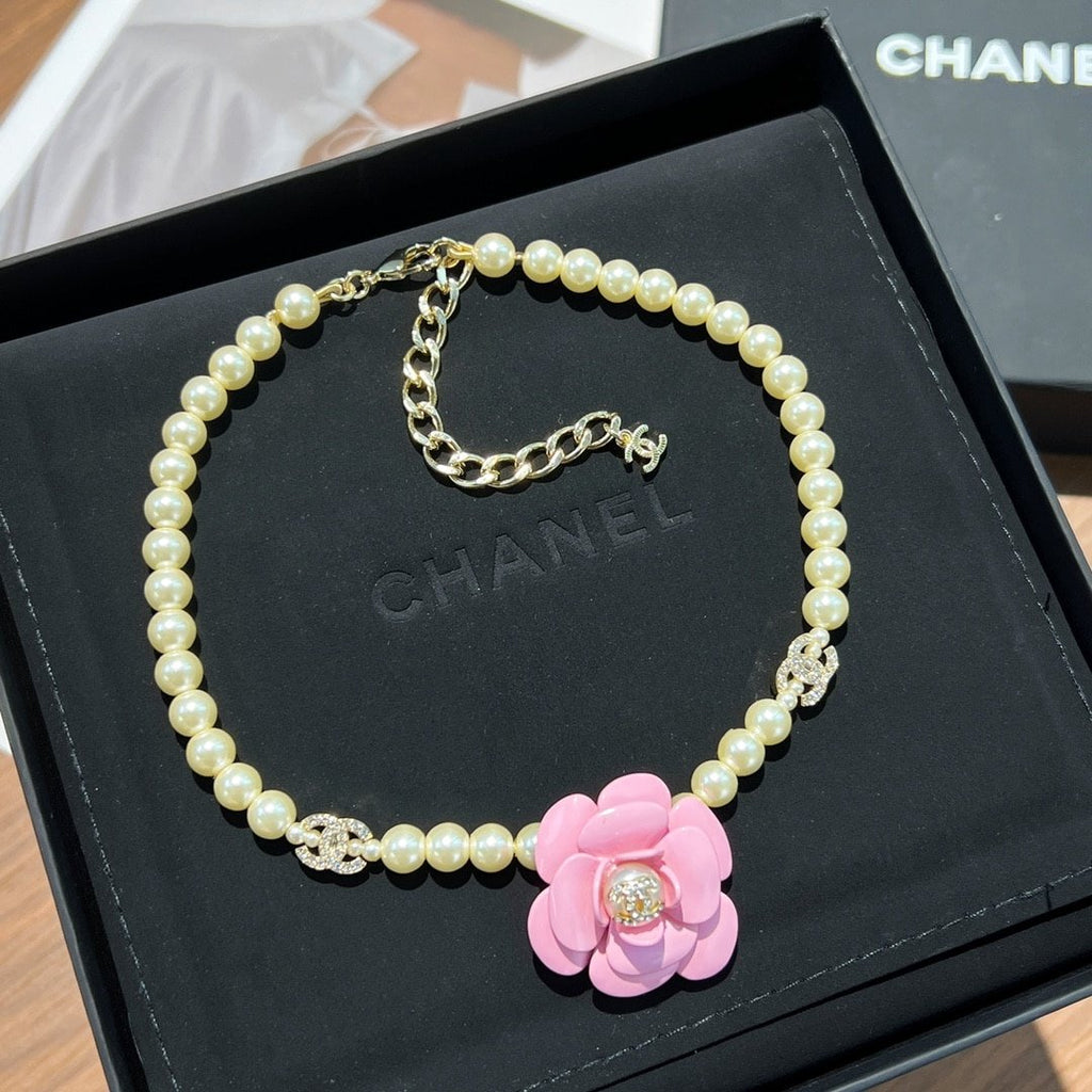 Chanel-Inspired Pearl & Camélia Flower Necklace