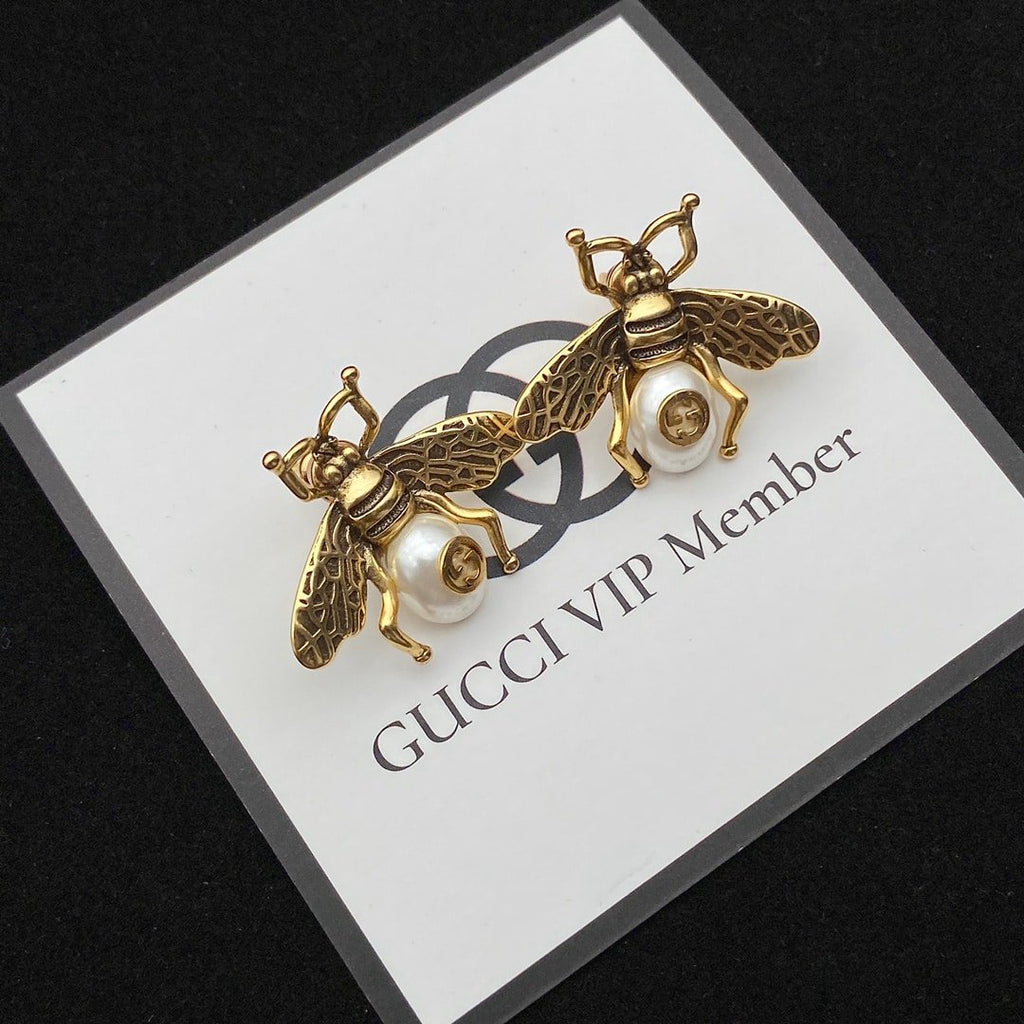 Gucci GG Bee Pearl Earrings in Gold