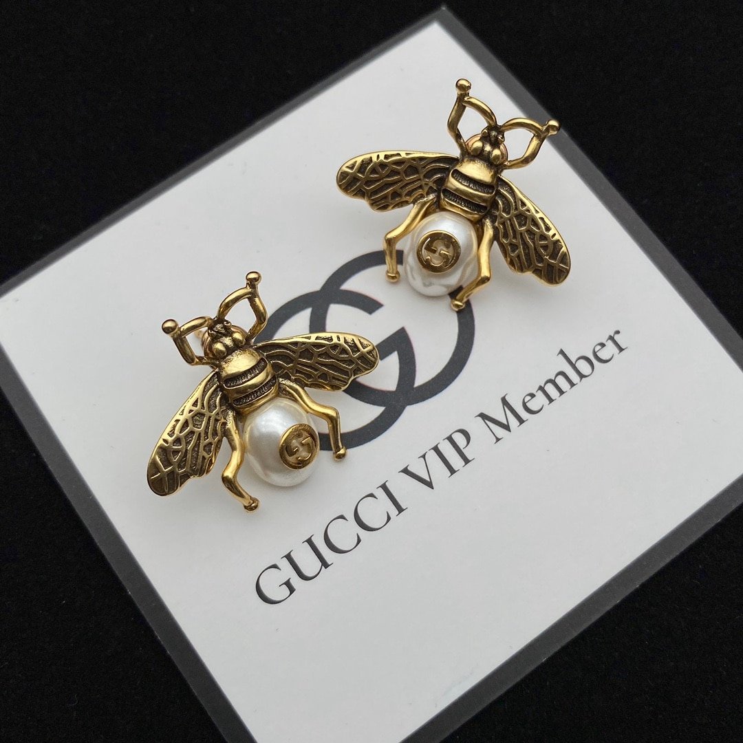 Gucci GG Bee Pearl Earrings in Gold