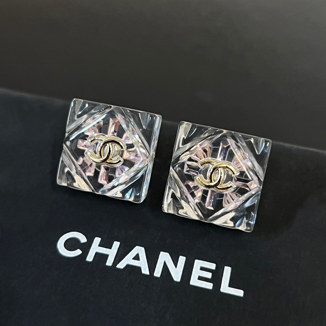 Chanel CC Earrings Gold