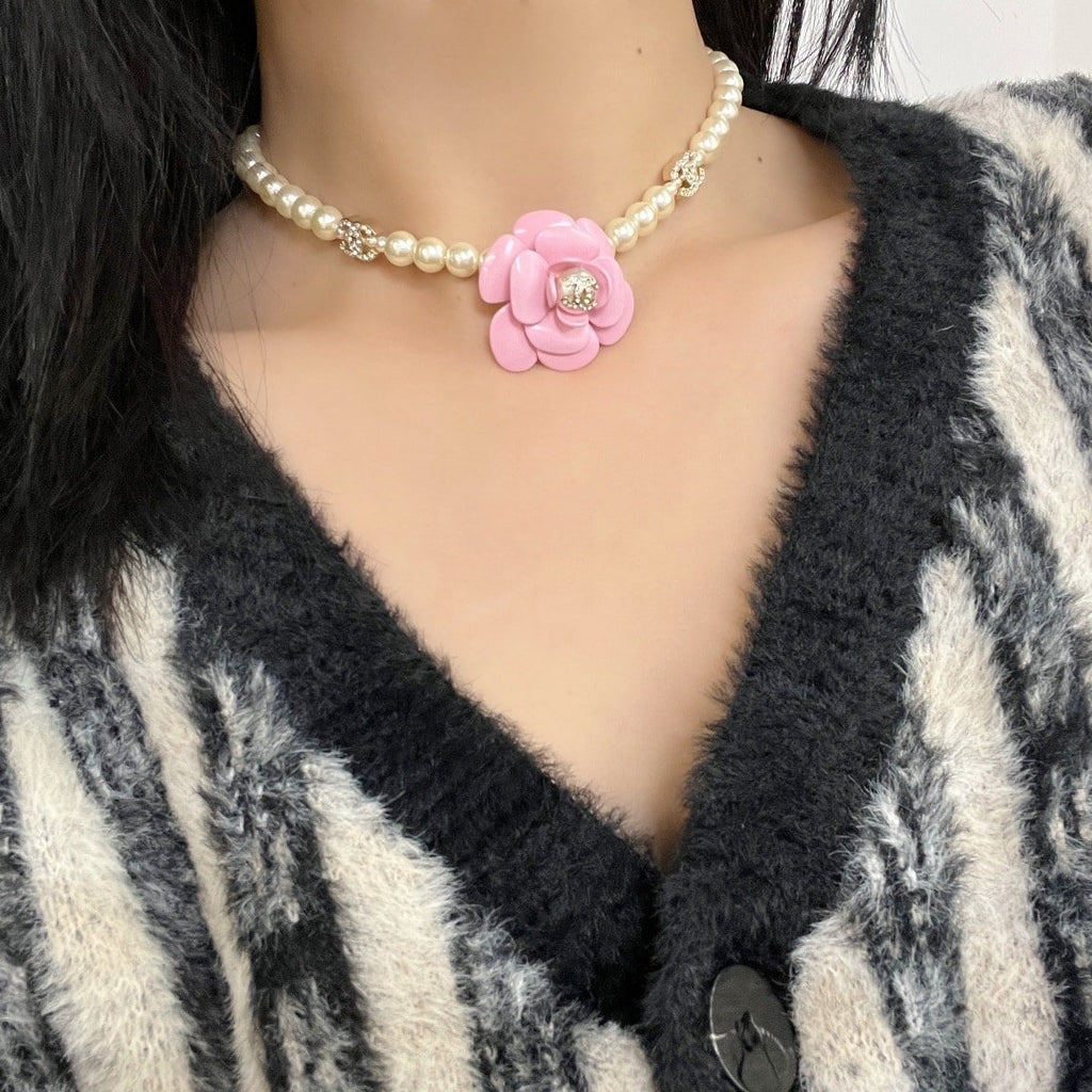 Chanel-Inspired Pearl & Camélia Flower Necklace