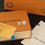 Louis Vuitton Idylle Blossom Stud Earrings Gold And Diamonds