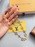 Louis Vuitton LV Lace Necklace Gold M01057